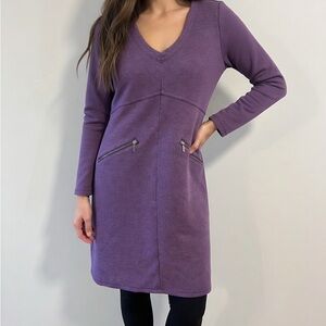 Athleta Plum V-neck Cozy Athleisure Stretchy Zip Pocket Dress Fall Minimalist